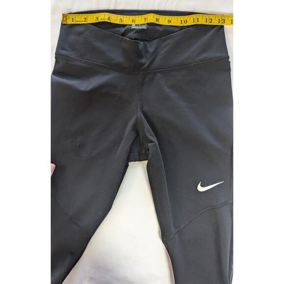 Nike Women's Power Fly Victory Black Capri Legging Size M GUC - Picture 4 of 10
